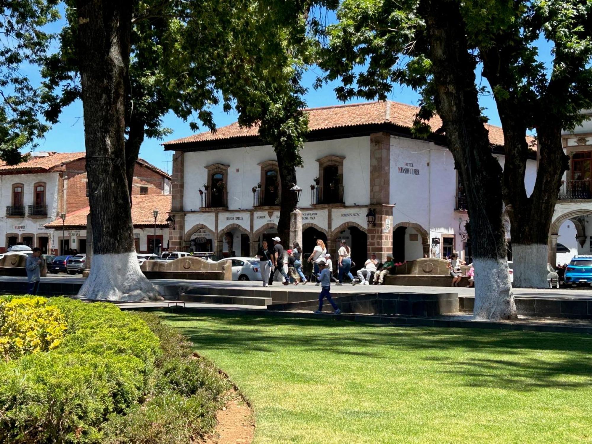 Hotel Mansion Iturbe Pátzcuaro Eksteriør billede